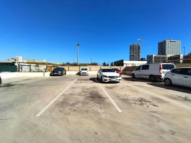 Apartamento de 3 dormitorios en zona del Rincon de loix ( zona llana) — 31