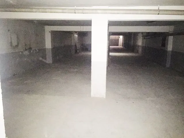 LOCAL COMERCIAL DE 400 M2 EN EL CENTRO DE SANT VICENS DELS HORTS — 8