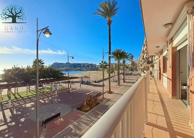 ESPECTACULAR PISO DOBLE CON DOS PLAZAS DE GARAJE EN PRIMERA  - foto 3