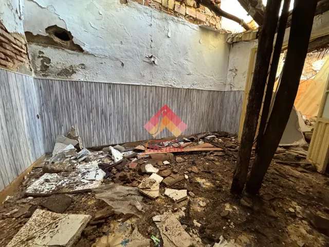 Estupenda casa para reformar en pleno centro — 12