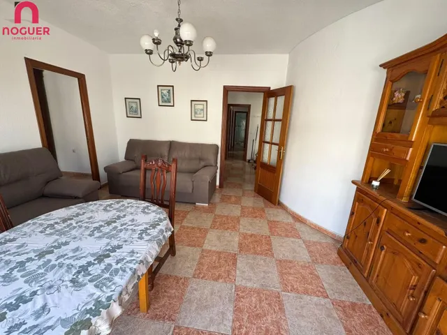 PISO JUNTO MEDINA AZAHARA CON ASCENSOR , TERRAZA, TRASTERO Y AZOTEA INDEPENDIENTE — 27