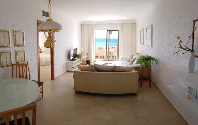 Primera linea de playa, vistas frontales al mar — 14
