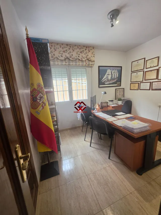 Villa en esquina con piscina privada, garaje a 800 m de la playa en Santiago de la Ribera — 34