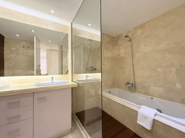 Apartamento 3 habitaciones 143m² en venta - Costa del Sol — 28