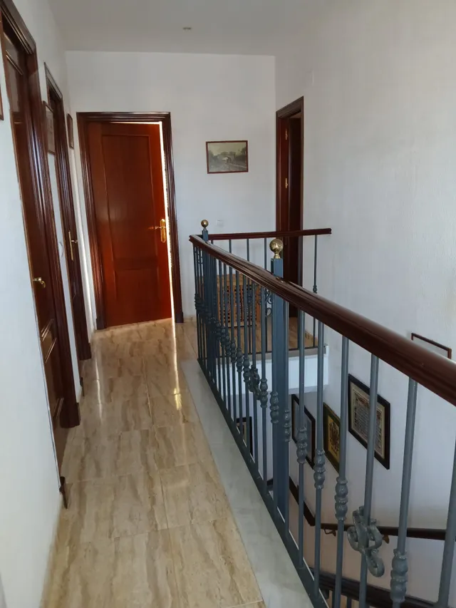 VIVIENDA INDEPENDIENTE CON TERRENO — 46