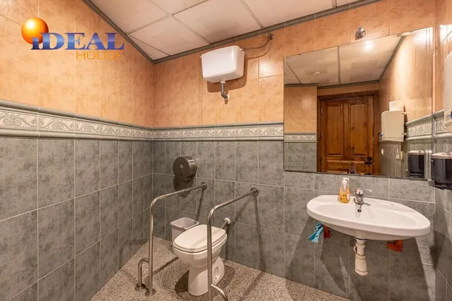 EN VENTA HOTEL Y RESTAURANTE LOS PINILLOS — 20