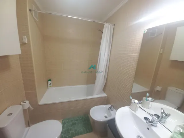 Se vende bajo en Treto — 27