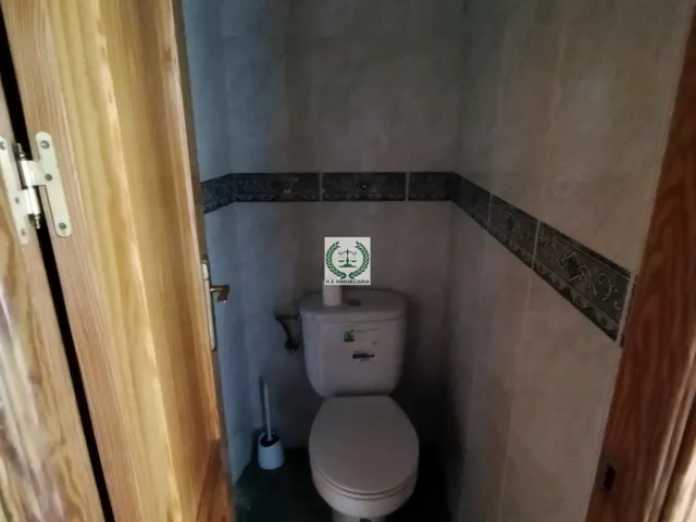LOCAL ACONDICIONADO CÉNTRICO — 11