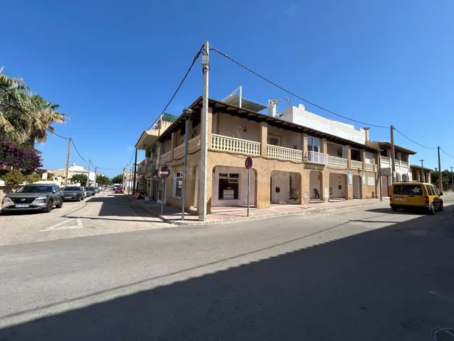 LOCAL COMERCIAL EN COLONIA DE SANT PERE - foto 3