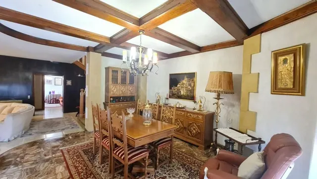 Villa 4 habitaciones 350m² en venta - Gran avenida - foto 3