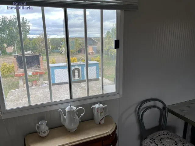 Finca rústica, vallada con agua de pozo, luz con generador. — 18