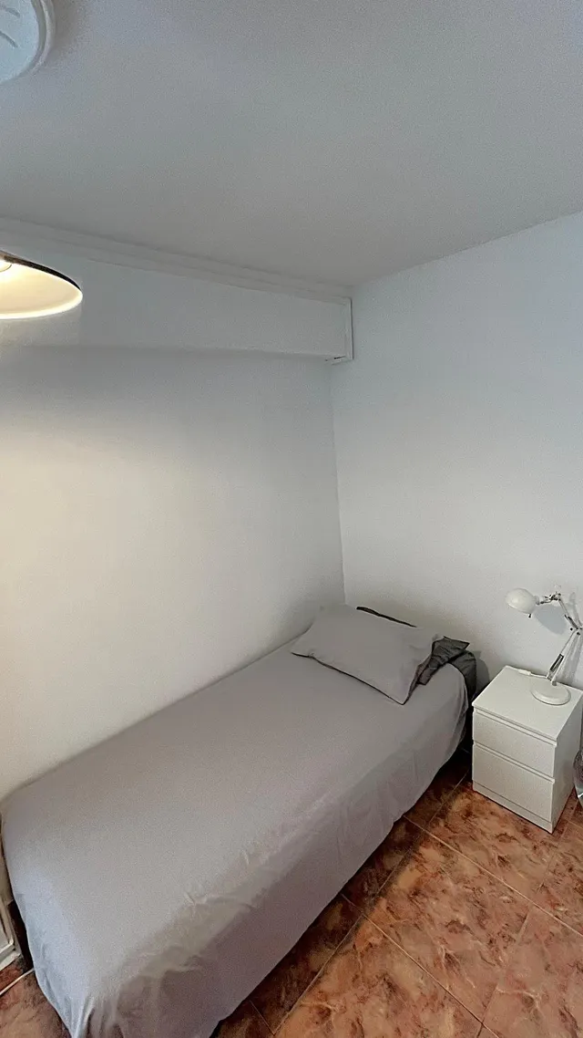 Piso de tres dormitorios en Monteolivete. — 13