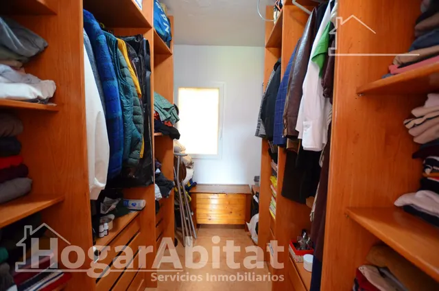 REFORMADO, BONITO Y EXTERIOR CON ASCENSOR Y PARKING, TOTALMENTE AMUEBLADO — 16