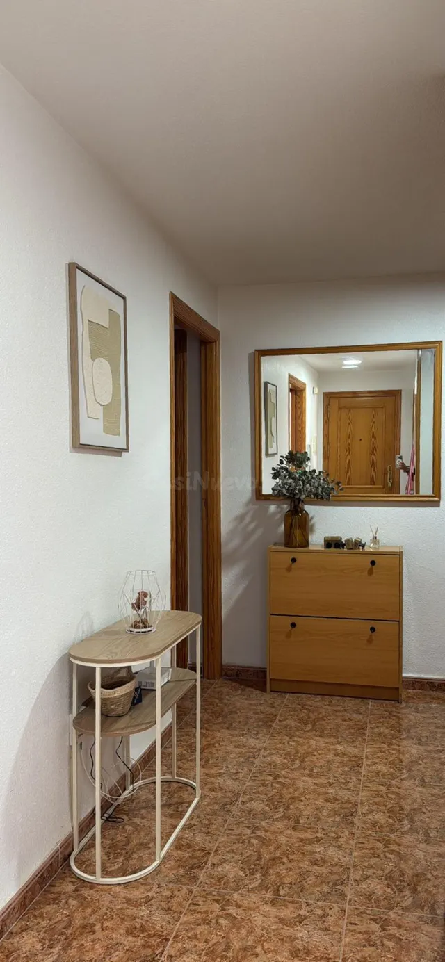 Acogedora Habitación en La Ñora - Ideal para CHICAS Estudian - foto 2