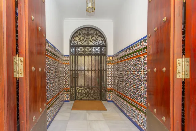 Exclusiva casa con jardín en el centro de El Puerto de Santa María — 3
