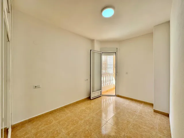 moderno apartamento en el corazón de torrevieja — 21