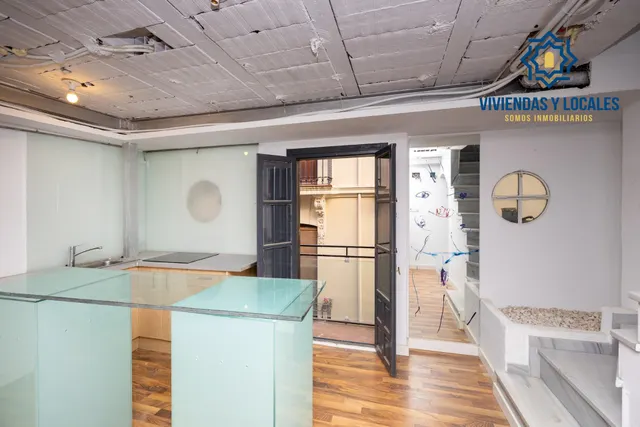 ATENCIÓN INVERSORES. Edificio comercial en pleno centro de Granada, entre Puentezuelas y Alhóndiga — 27