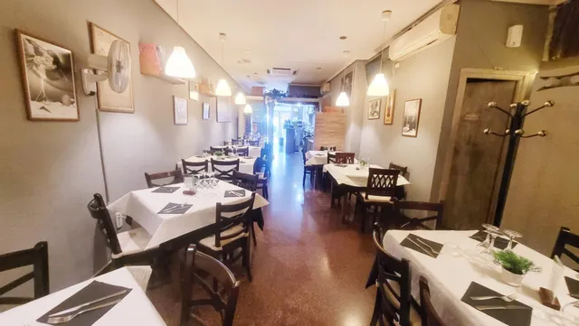 VENTA DE LOCAL RESTAURANTE CON LICENCIA DE ACTIVIDAD Y 30 AÑOS DE TRAYECTORIA EN MONCADA JUNTO CEU!! — 3