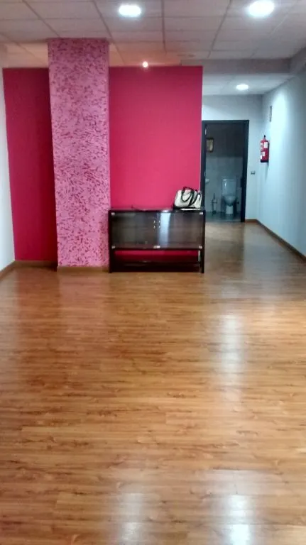 local comercial — 12