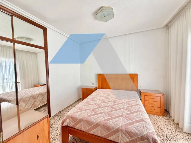 Piso en venta en el barrio de los ángeles, Alicante — 15