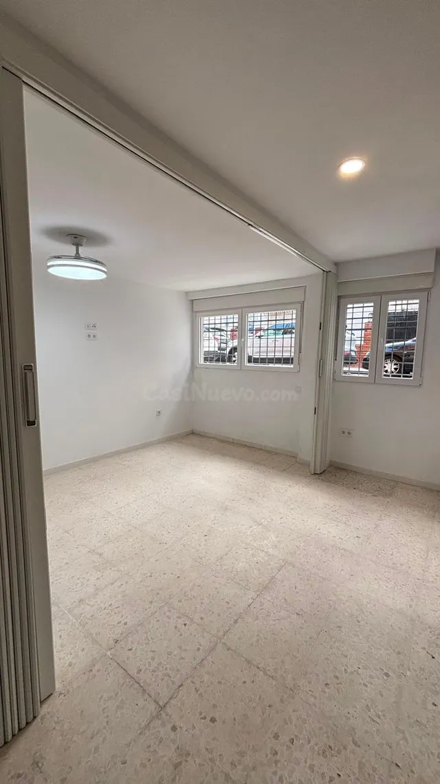 PISO EN PLANTA BAJA BARRIO EL NARANJO — 5