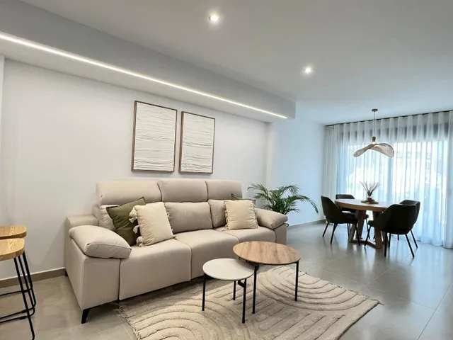 Adosado 3 habitaciones 222m² en venta - Comunidad valenciana — 28