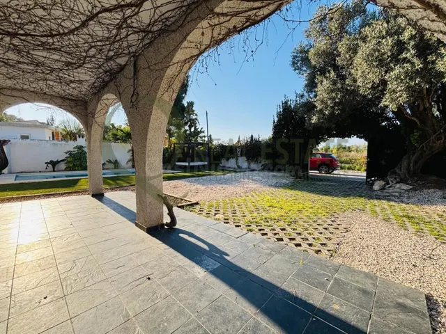 Exclusiva Finca con 3 viviendas independientes en zona Mutxa - foto 4