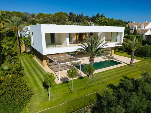 Chalet 5 habitaciones 713m² en venta - Costa Del Sol - foto 2