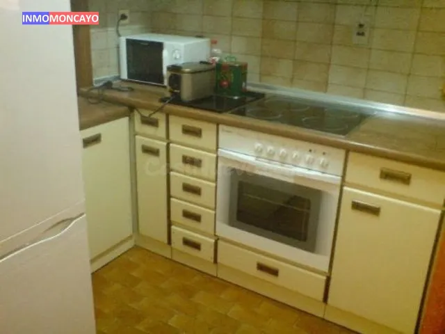 Se vende centrico piso de 100m2 - foto 2