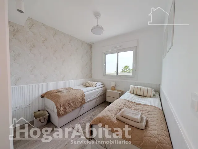 PRECIOSO ÁTICO SEMINUEVO CON PISCINA, GARAJE Y TRASTERO — 32