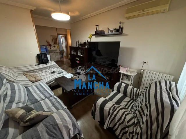 *270.000€* INMOBILIARIA LA MANCHA VENDE PISO EN ZONA FERIA D