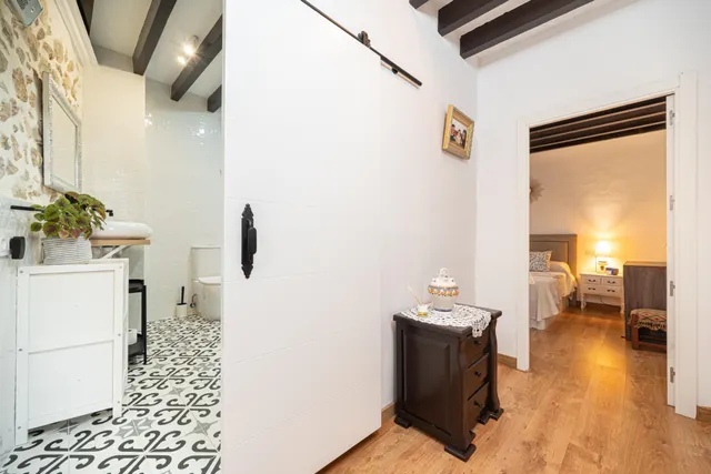 Casa de pueblo reformada con jardín en Campanet — 17