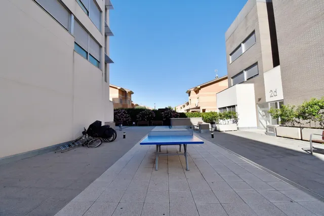 Soto del HENARES - 2 habitaciones, 2 plazas de garaje y trastero. — 42