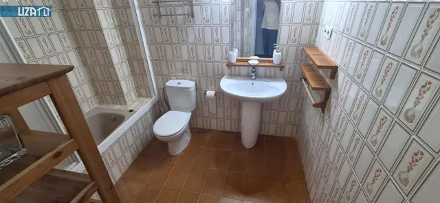 Amplio Piso en Excelente Ubicación — 6