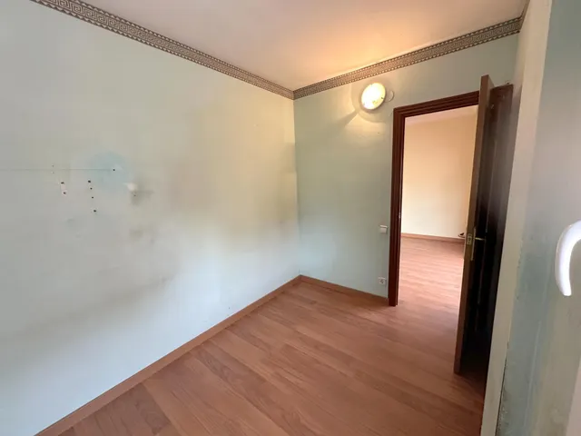 Amplio Piso en Venta 4h en Sant Boi de Llobregat - Zona Vinyets — 10