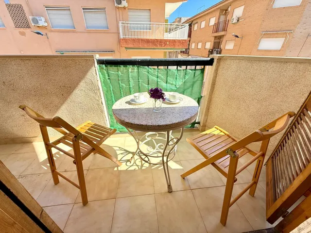 APARTAMENTO CON AMPLIA TERRAZA A SOLO 150 METROS DE LA PLAYA
