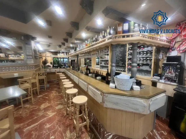 SE TRASPASA RESTAURANTE TOTALMENTE INSTALADO Y FUNCIONANDO JUNTO PLAZA DE GRACIA Y CALLE RECOGIDAS — 10