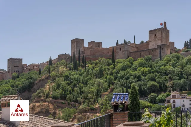 Espectacular casa con vistas directas a la Alhambra y Licencia Turística Activa en el Albaicín — 28