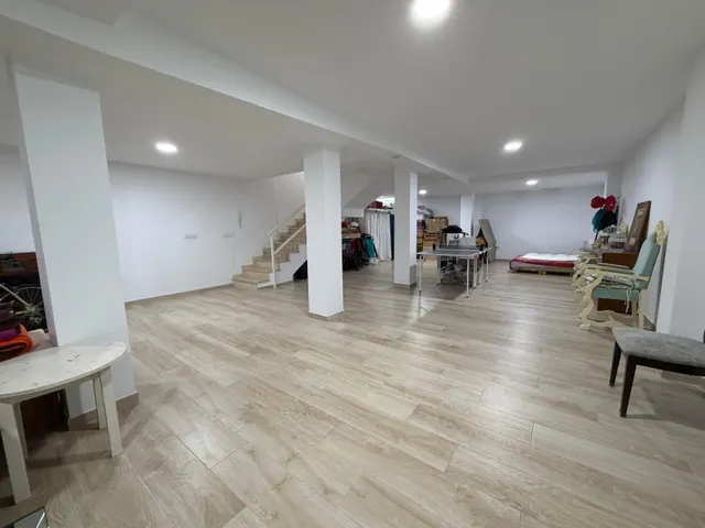 ¡Casa adosada con patio, garaje y sótano en La Victoria, Córdoba! — 42