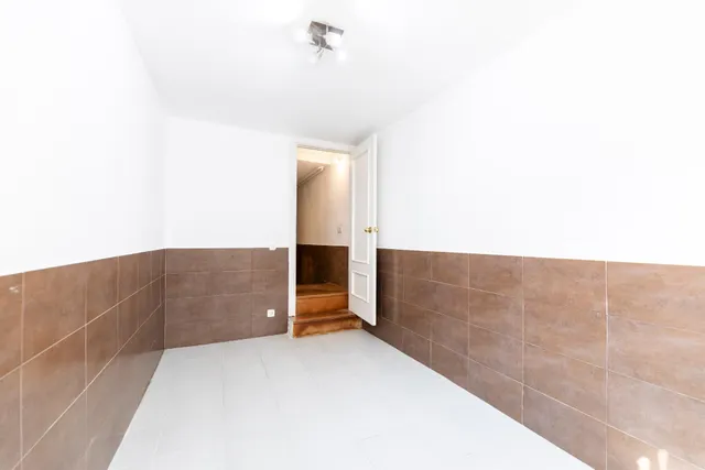 Chalet en pleno centro de Torrelodones, para disfrutar de la comodidad de tenerlo todo cerca sin renunciar al espacio de una vivienda unifamiliar. — 43