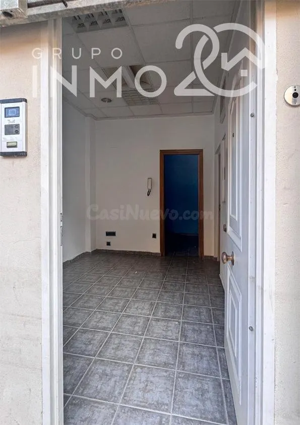 Se alquila estupendo bajo Comercial - negocio Sedavi - foto 2