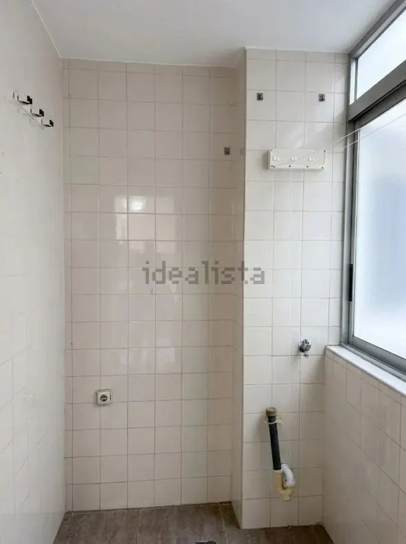 ALQUILER DE EXCELENTE VIVIENDA SIN AMUEBLAR EN AVENIDA OSCAR ESPLÁ ALICANTE — 10