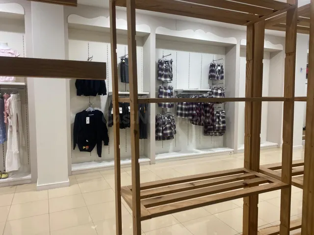 Amplio Local Comercial en Alquiler - Caldas de Reis, Galicia - foto 2