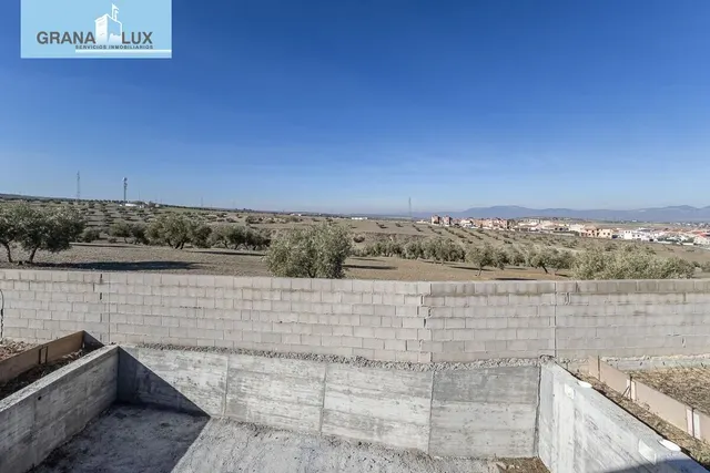 Parcela exclusiva con estructura de Chalet independiente y piscina en Urb. El Montecillo, Las Gabias — 26