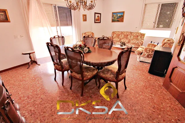 167 M2, 4 habitaciones Y MUCHO ESPACIO EN LA VILAVELLA - foto 4