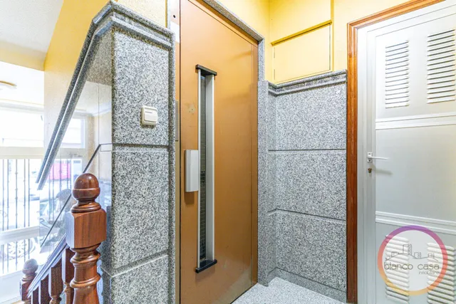 ✨ ¡AMPLIO PISO de 144 m2 con ASCENSOR y TERRAZA cubierta en CARBALLO por 139.990€! — 13