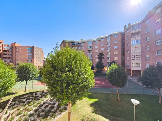 Piso 3 habitaciones 105m² en venta - Parquesol — 24