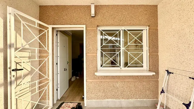 Bungalow bajo en Torrevieja con piscina y parking incluido — 41