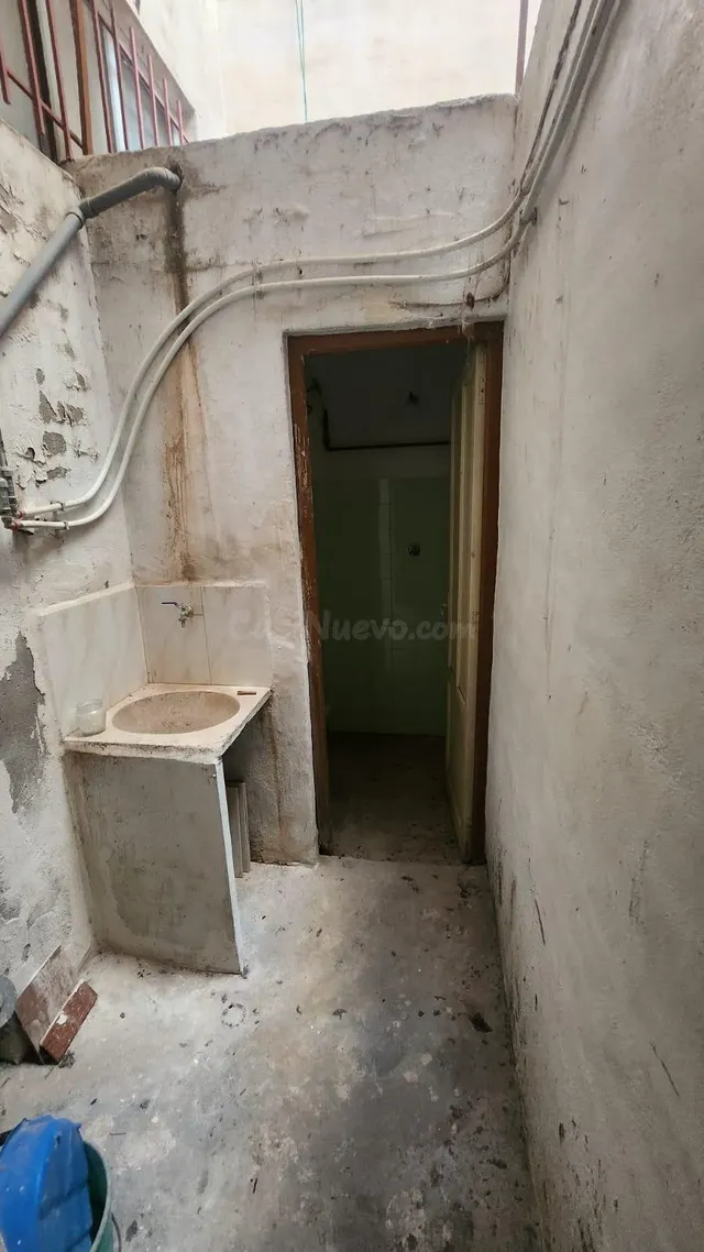 LOCAL PARA CONVERTIR EN VIVIENDA - foto 3