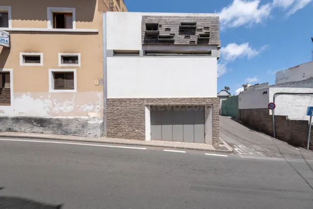 VENTA DE EDIFICIO CONDICIONADA A LA ADQUISICIÓN DE LA PANADERÍA + VIVIENDA + NAVE — 3